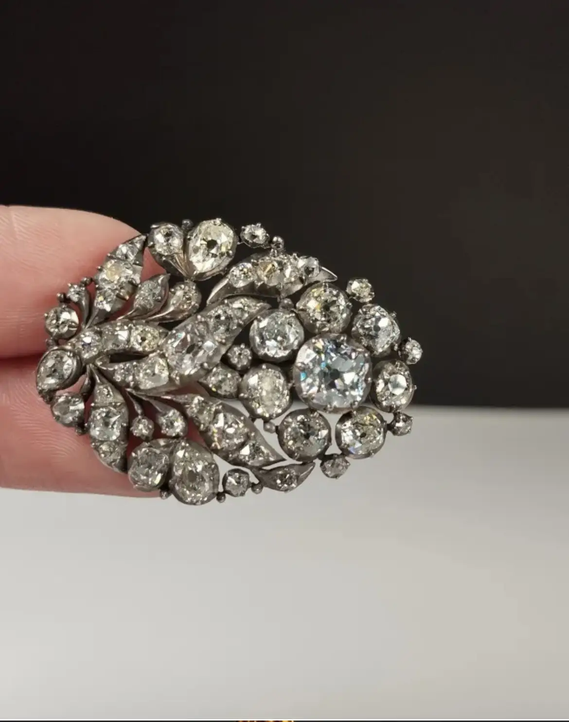 broche-argent-diamants